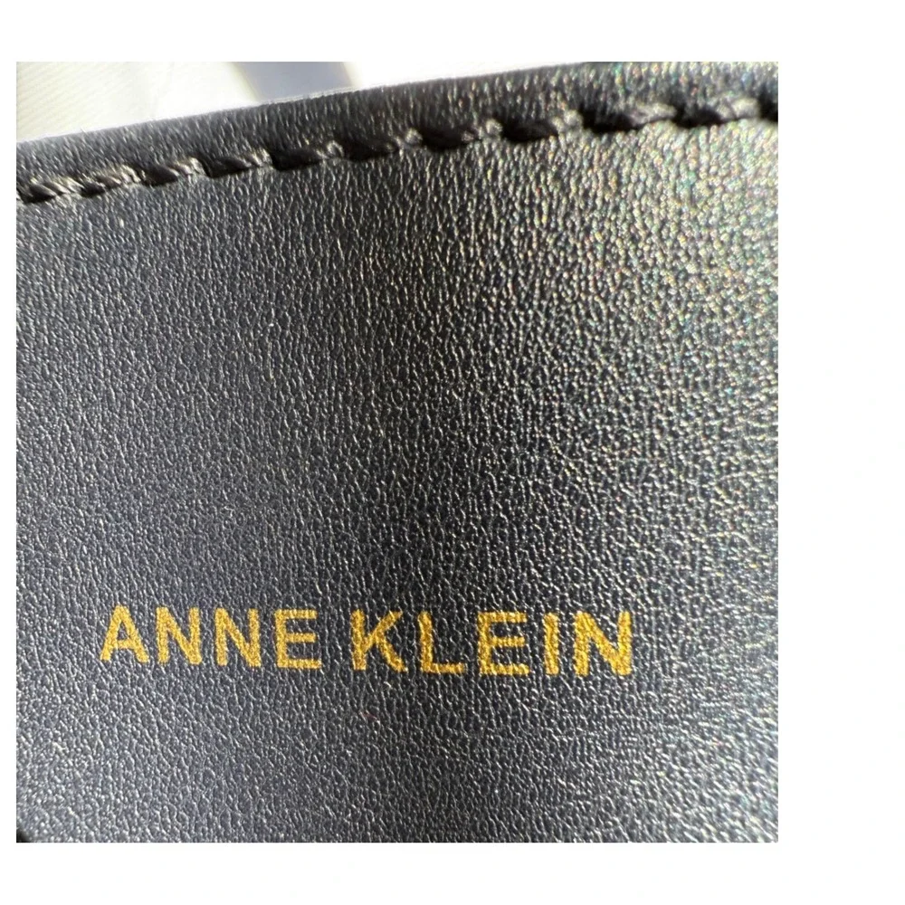 Anne Klein Vintage City Chic Black Lion Head Tote Shoulder Bag Logo